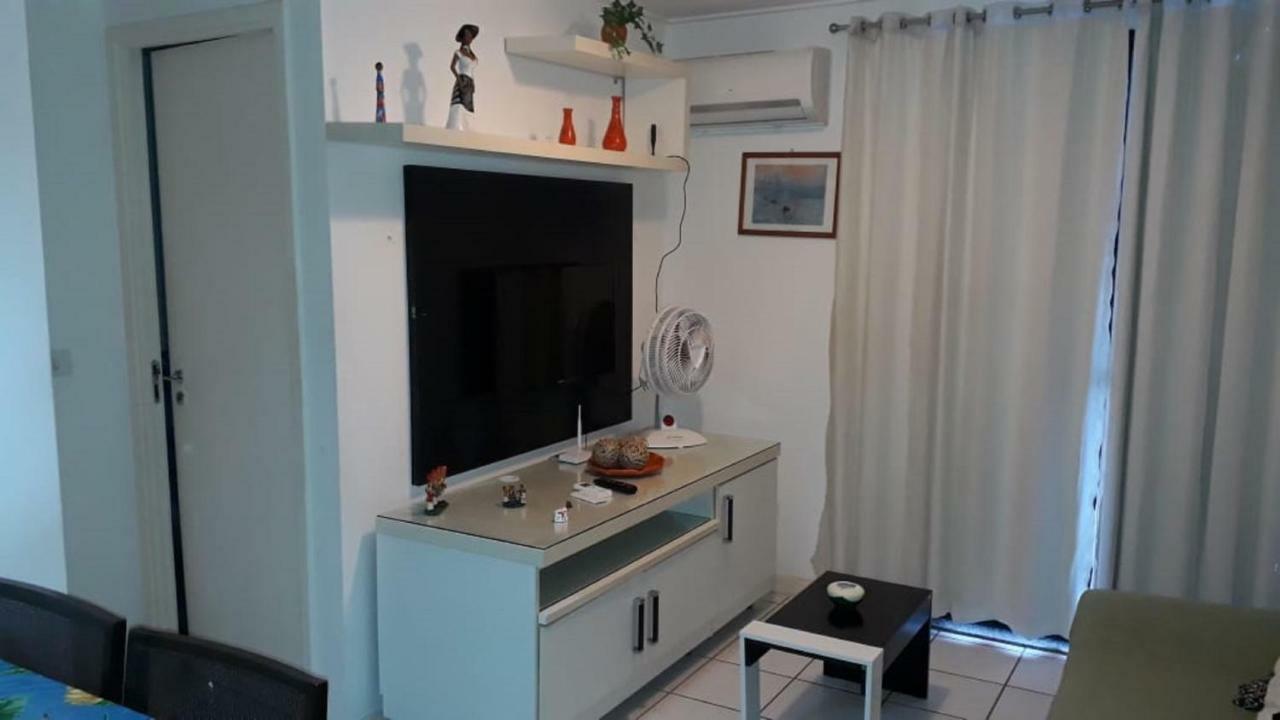 Na Beira Mar De Pajucara- Edif Neo- Apartamento Quarto E Sala- Tem Varanda - Vista Lateral Do Mar- Rua Julio Plech Filho 60 Esquina Com Avenida Doutor Antonio Gouveia - Consumo Eletrico E Pago No Ckeck-Out 1Kwh E 1,35 Reias Maceió 外观 照片